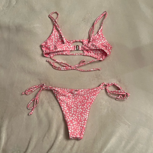 Pink Bikini Set - Picture 2 of 3